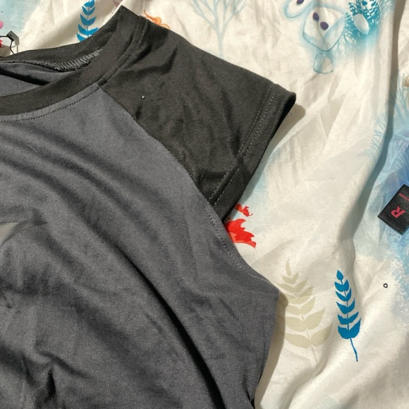 Crop top with a star in the middle - Picture 4 of 4